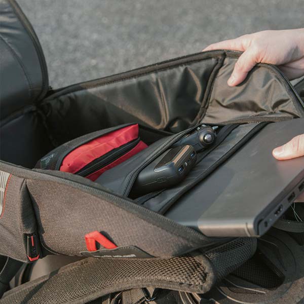 **GIVI 18L Motorcycle Backpack With Thermoformed Pocket