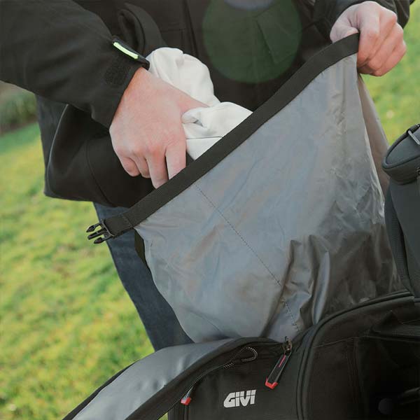**GIVI 27L To 35L Pair Of Expandable Side Bags
