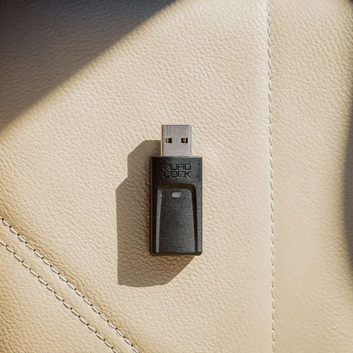 **QUAD LOCK Car - Wireless CarPlay/Android Auto Adaptor