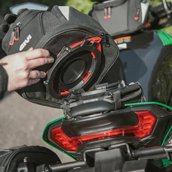 **GIVI EASY-T 14L Seatlock Saddle Bag