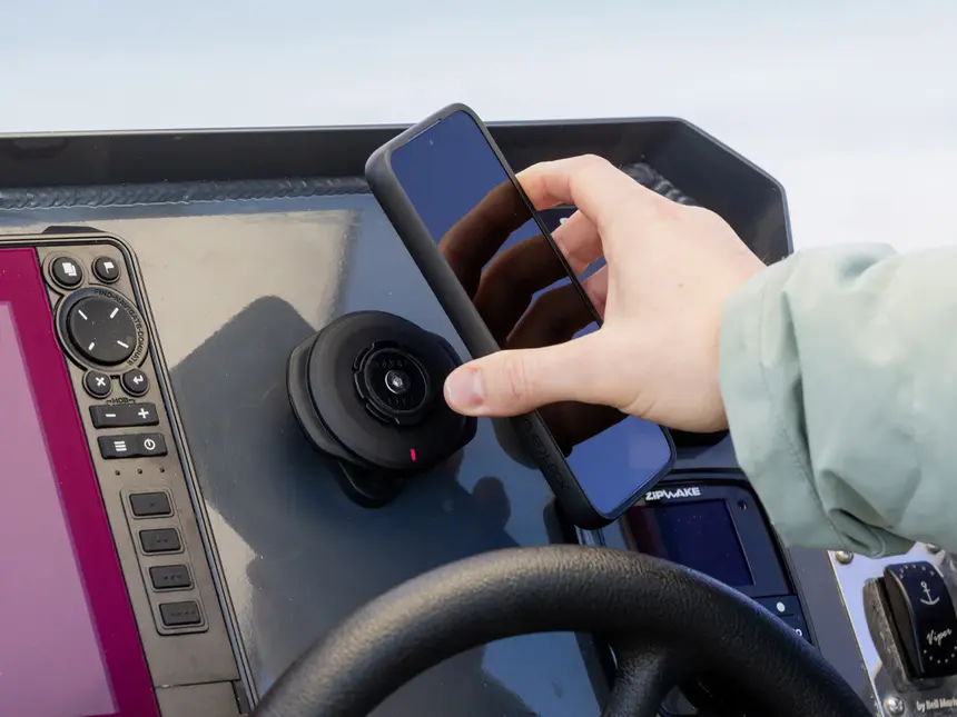 **QUAD LOCK 360 Base -  Concealed Through Cable