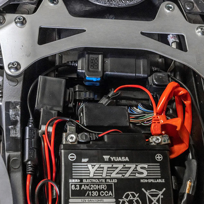 **QUAD LOCK Motorcycle - Waterproof 12v to USB Smart Adaptor