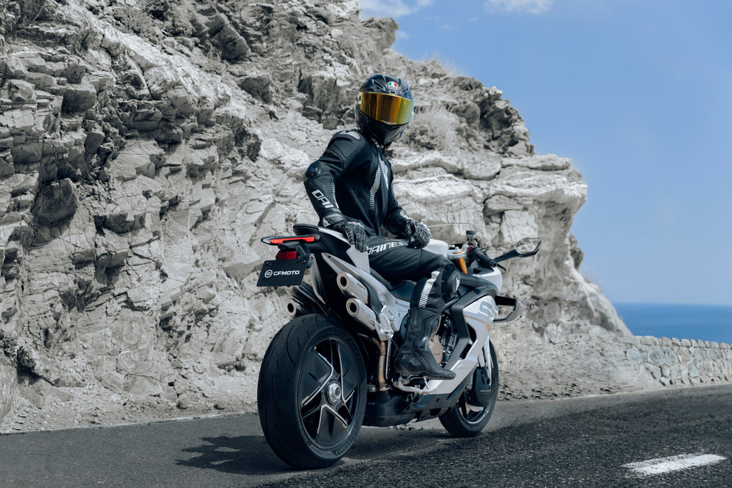 CFMOTO 750 SR-S