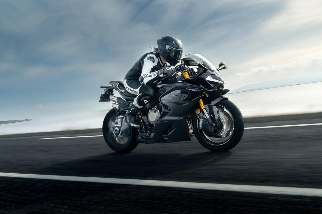 CFMOTO 750 SR-S