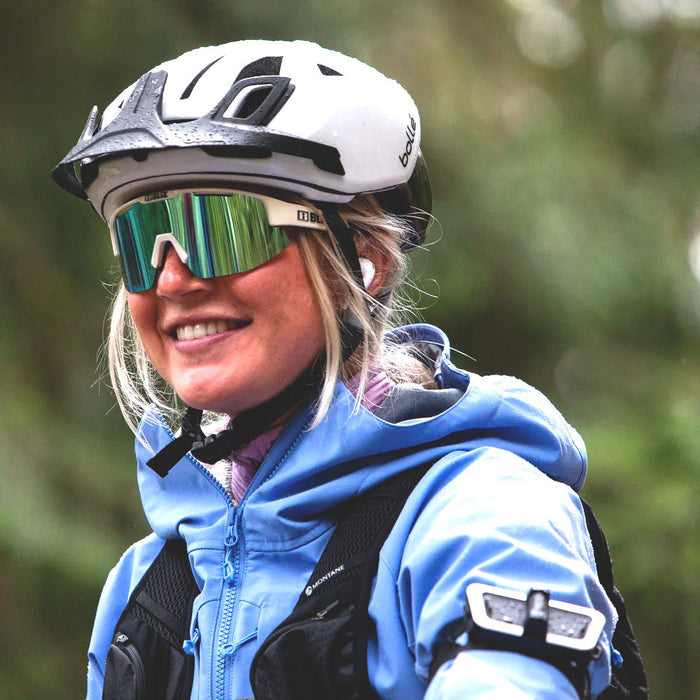 **Cardo Packtalk Outdoor Sports Band