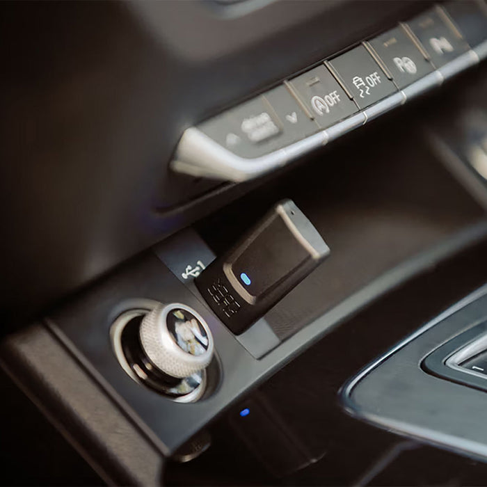 **QUAD LOCK Car - Wireless CarPlay/Android Auto Adaptor