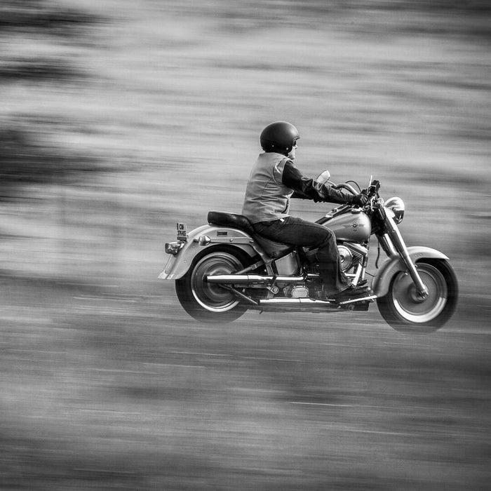 **MICHELIN 17 inch Raidial Commander III Cruiser TL Rear Road Tyre 200/55-17