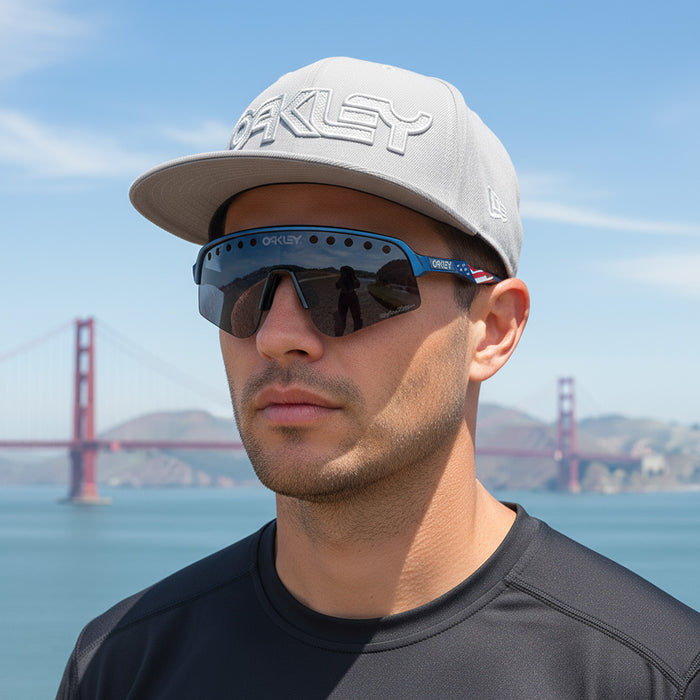 **OAKLEY Sutro Lite Sweep Sunglasses - TLD Blue Colourshift w PRIZM Grey Lens